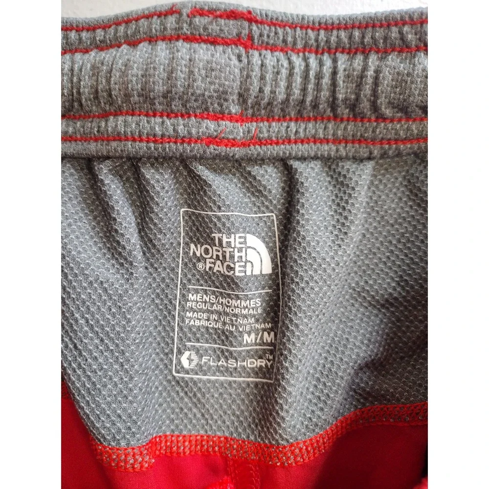 The North Face Mens FlashDry Athletic‎ Training Shorts Red Grey Size Medium